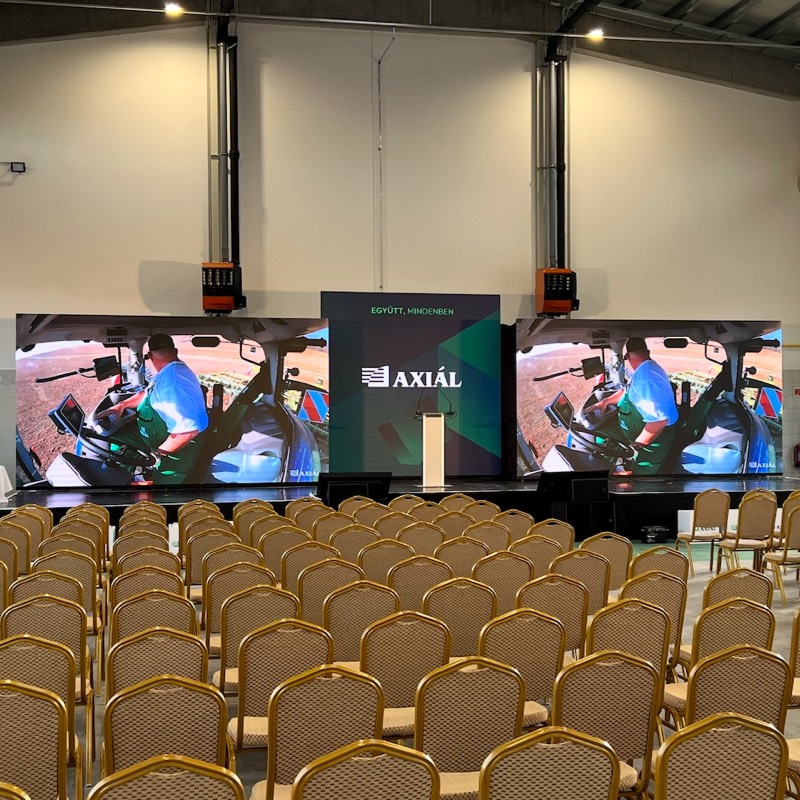 Axial Szekszárd szervizcsarnok átadó